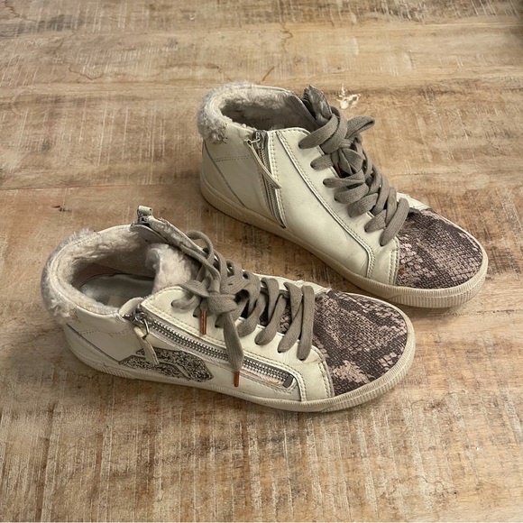 Dolce Vita High Top Sneakers - Picture 8 of 8
